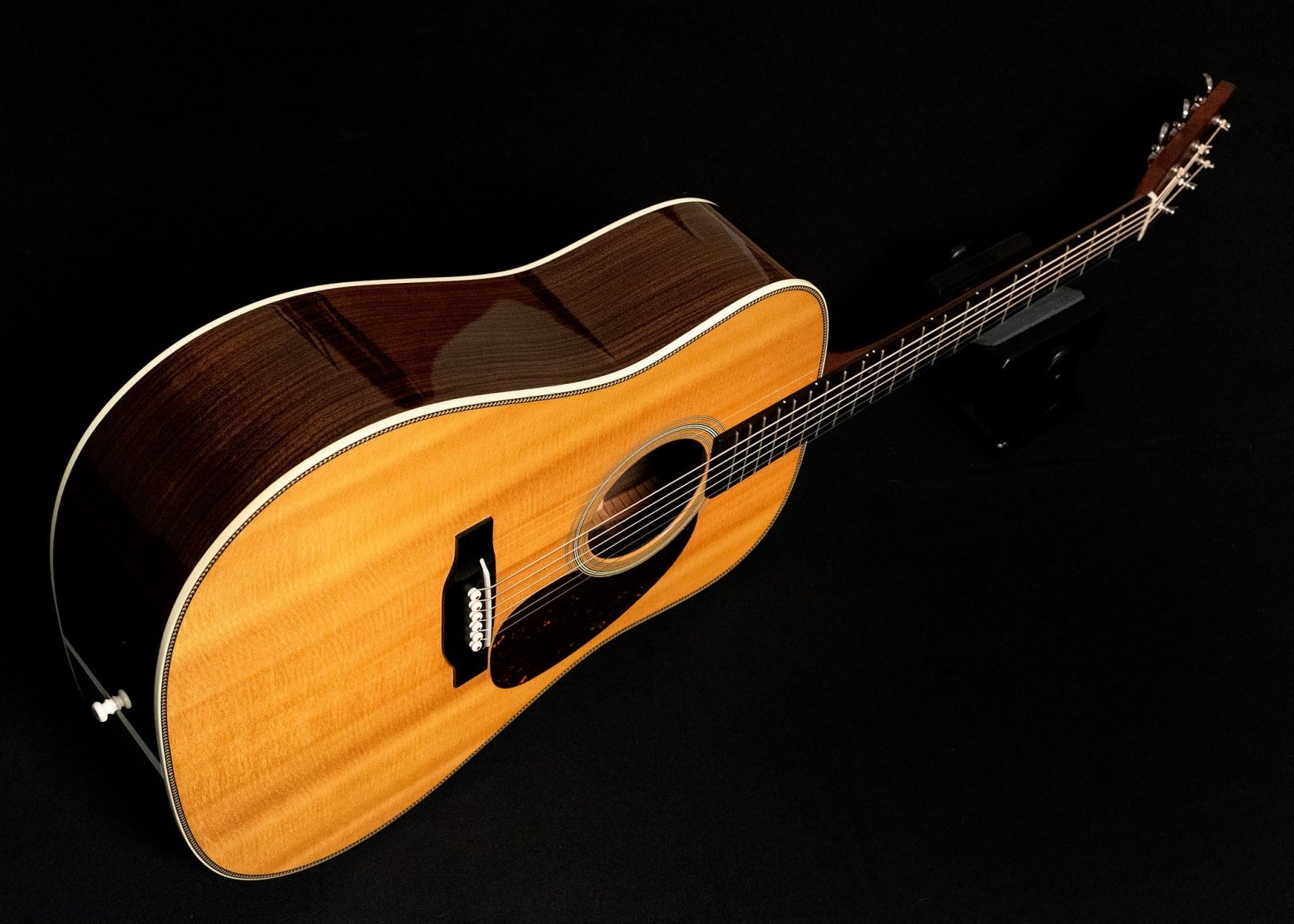 Martin Vintage Series HD-28V 2017 - Dave’s Woodstock Music