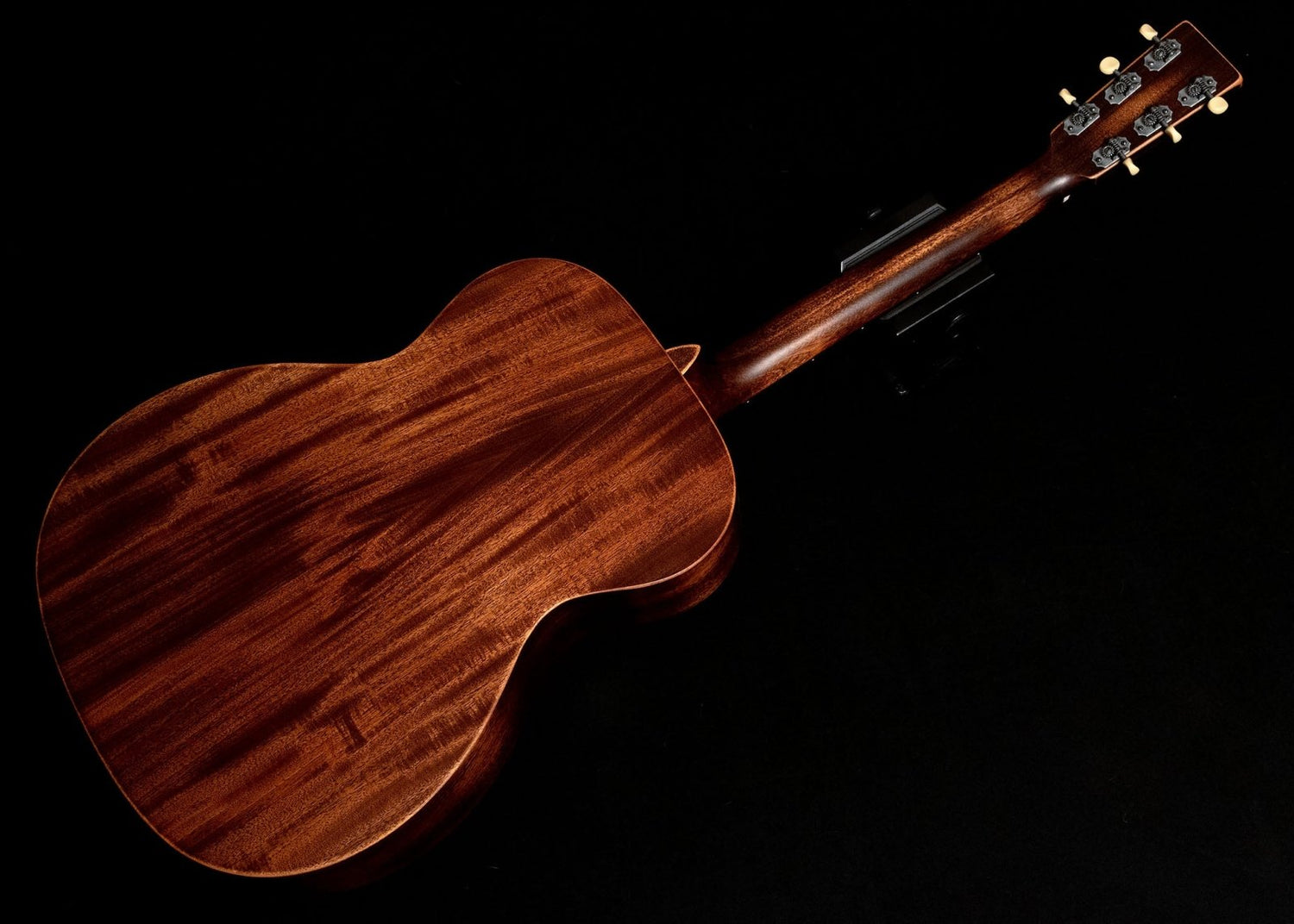 Martin 000-15M StreetMaster - Mahogany Burst - Dave’s Woodstock Music