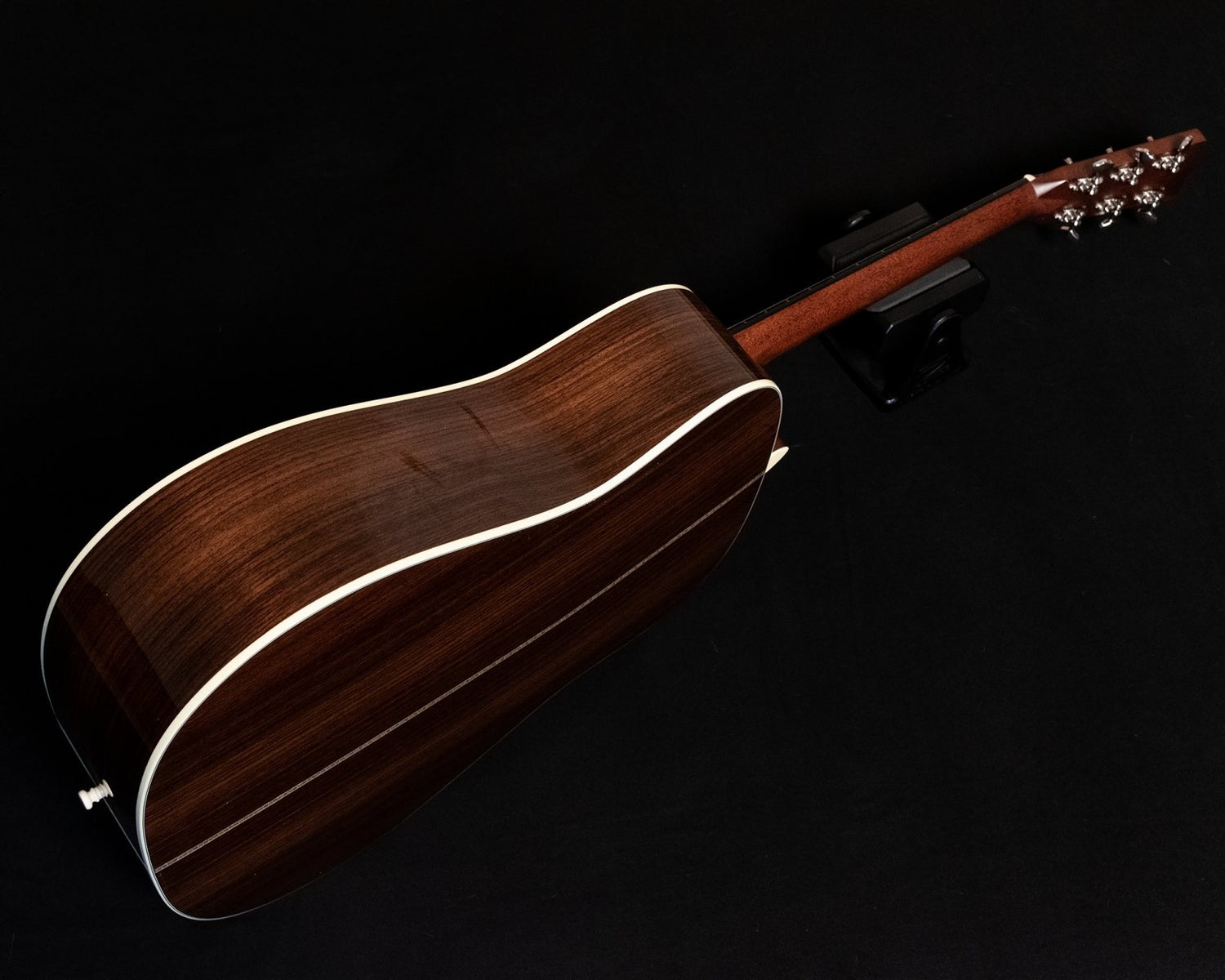 Martin Vintage Series HD-28V 2017 Sunburst top - Dave’s Woodstock Music